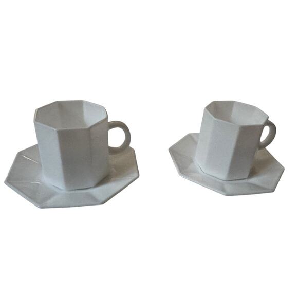 VTG Arcopal Arcoroc Octagon Octime White Mugs Cups (2) Saucers (2) Coffee Tea - Picture 1 of 8
